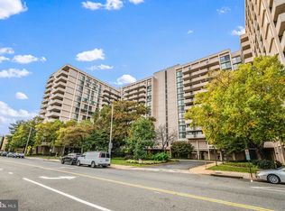 4141 N Henderson Rd APT 103, Arlington, VA 22203