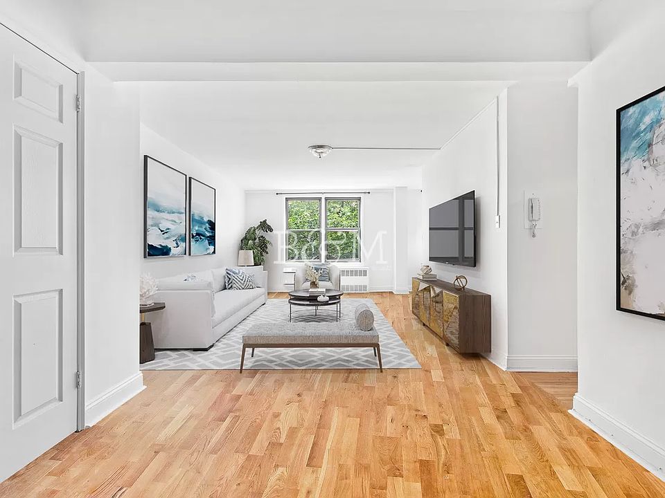 1st image of 3520 Leverich St APT 303