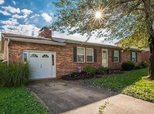 182 Corey Dr, Poca, WV 25159