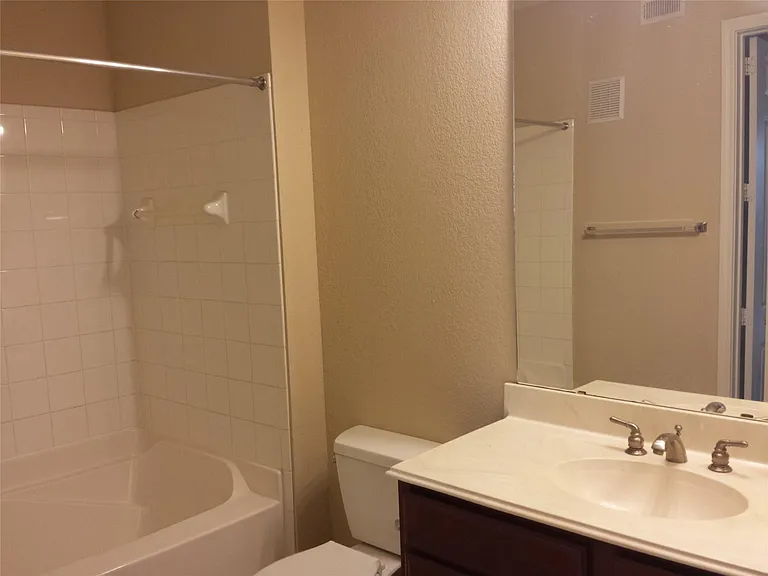 7575 Kirby Dr #2403 — Photo 14