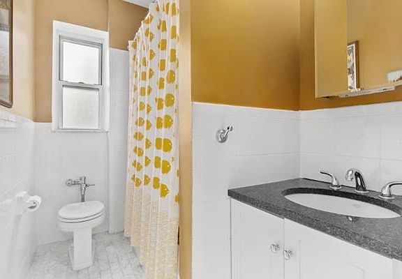 4th image of 474 W 238th St APT 5G