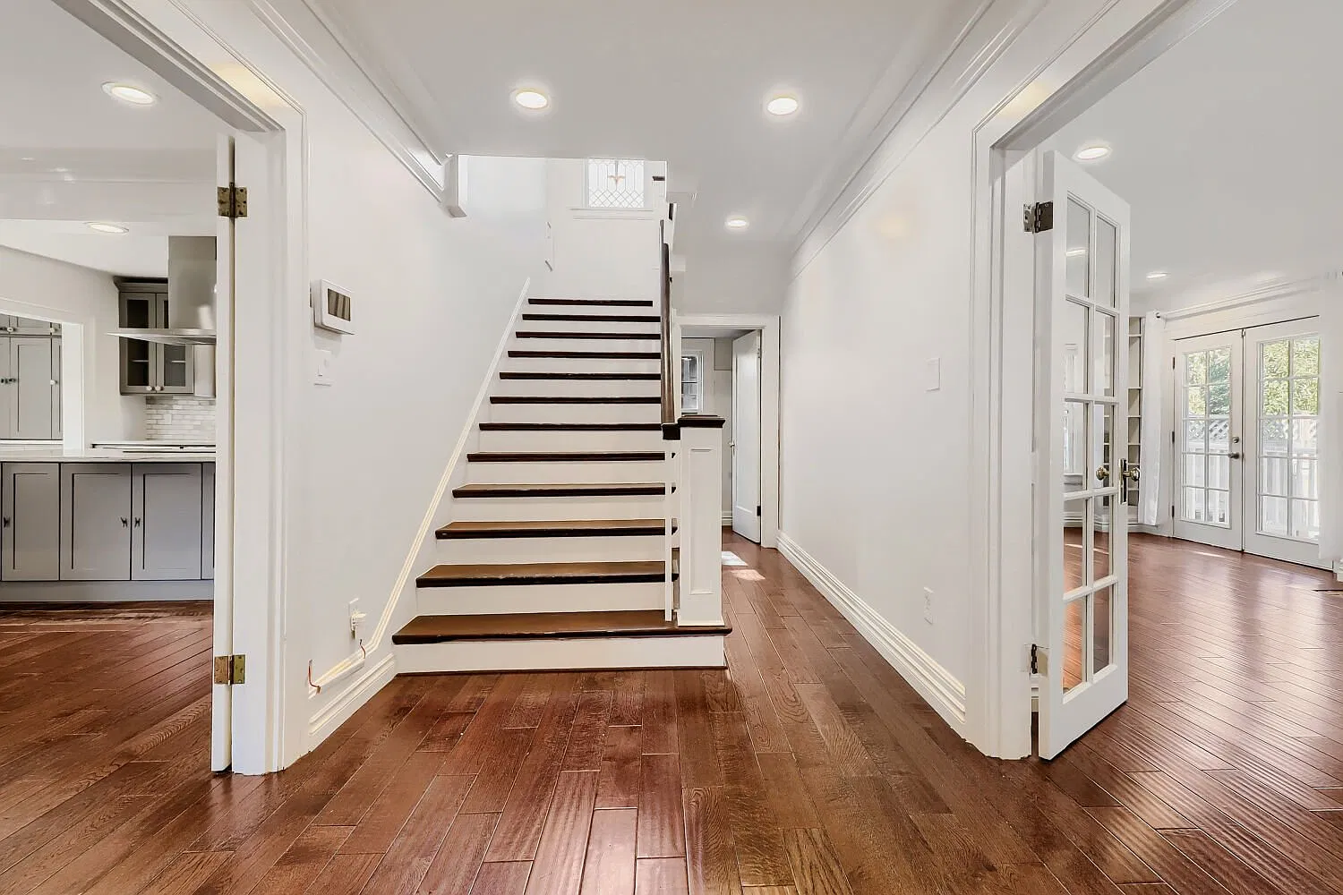 4BR/3BA Renovated Capitol Hill Home incl. Private 1BR ADU | 3,200 Sq Ft | A/C | Utilities Included — Photo 4