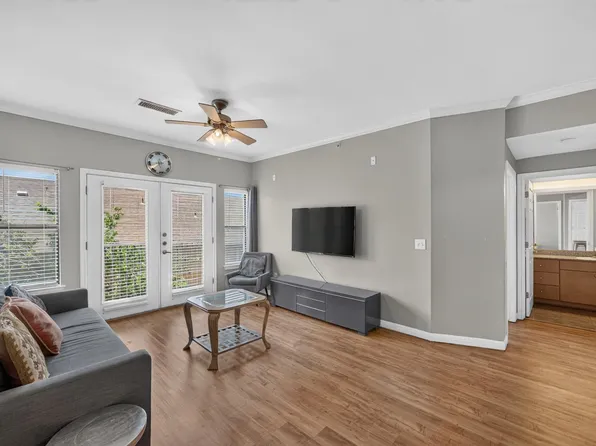 2502 Leon St APT 304, Austin, TX 78705