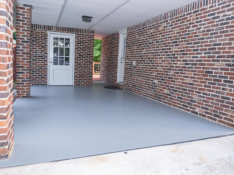 2945 Harcourt Dr — Photo 5