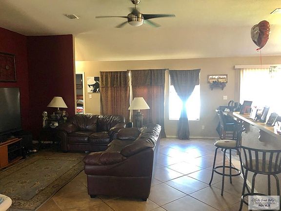 5th image of 3006 Duck Pond Dr