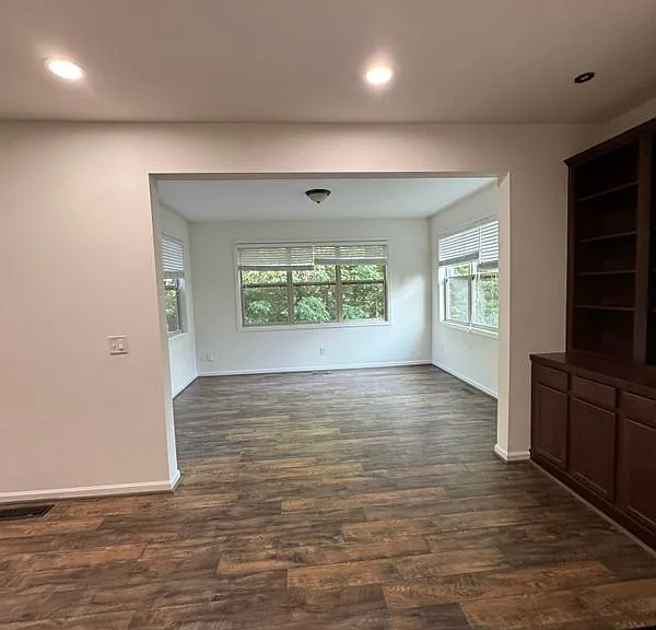421 Morgans Creek Ct NW — Photo 8