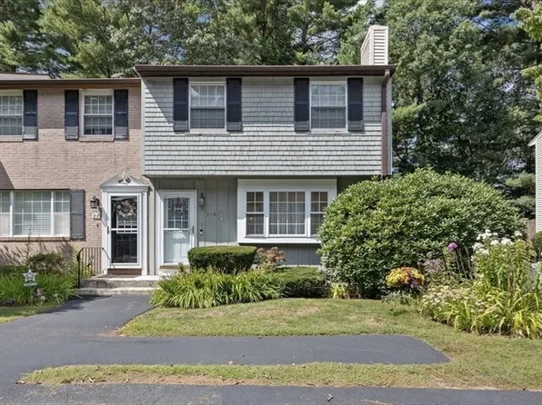 3 Treetop Ln #8, Kingston, MA 02364