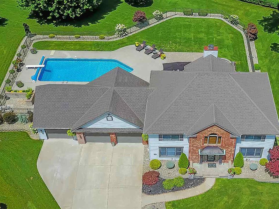1st image of 57011 Wedgefield Ct