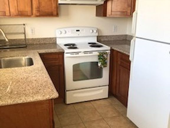 3rd image of 472-480 Lincoln Cir #7