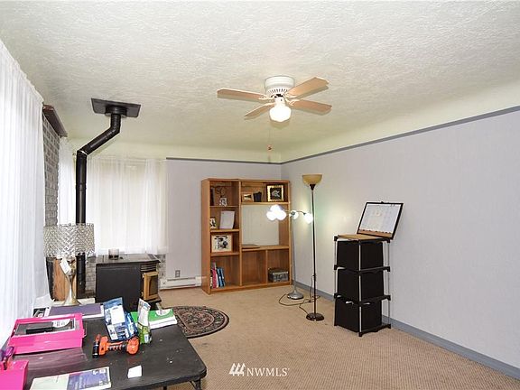 3rd image of 12942 Dogwood Ave NW