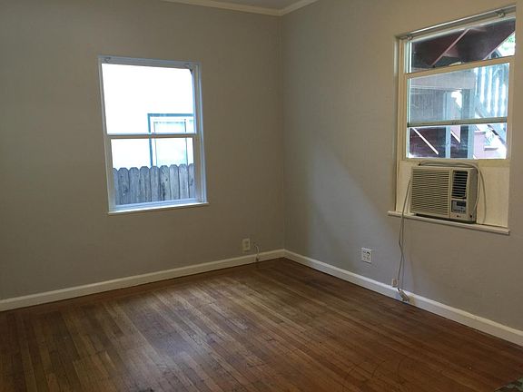 3rd image of 3218 3rd Ave #3