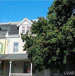 2nd image of 951 W Gordon St