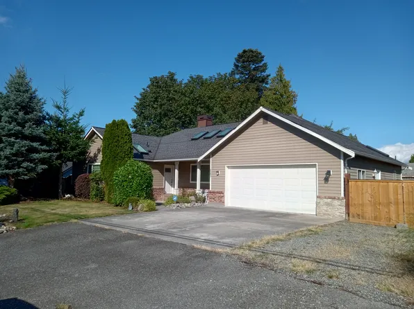2203 D Ave, Anacortes, WA 98221