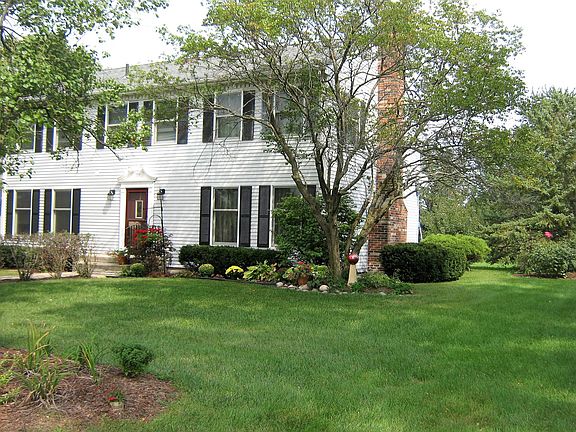 5th image of 21735 Saint Albert Ct