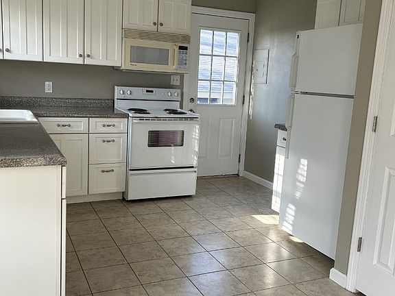 4th image of 1181 E Sunnyside Ave