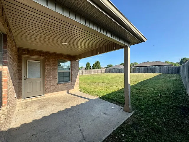 508 Eagle Dr NE — Photo 21