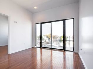 1086 Broadway #403, Brooklyn, NY 11221