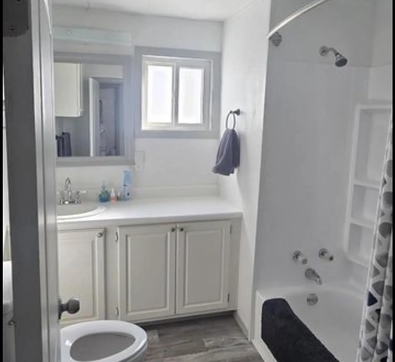 3 bed, 920 sqft, $1,800 — Photo 4
