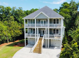 7405 Sound Dr, Emerald Isle, NC 28594