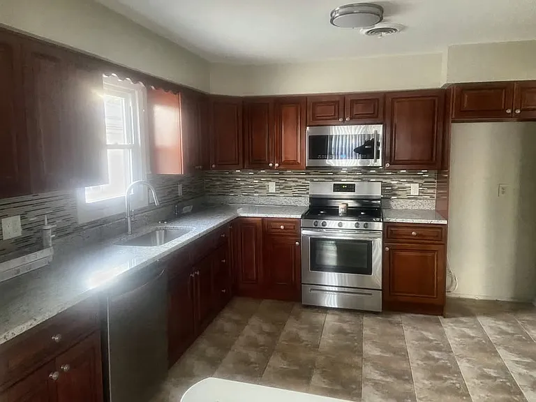 104 W Linden Ave #2 — Photo 2