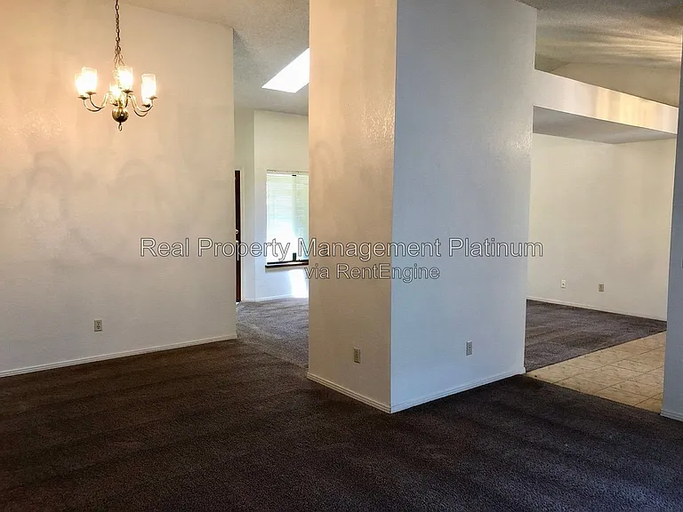 6425 N Arthur Ave — Photo 15