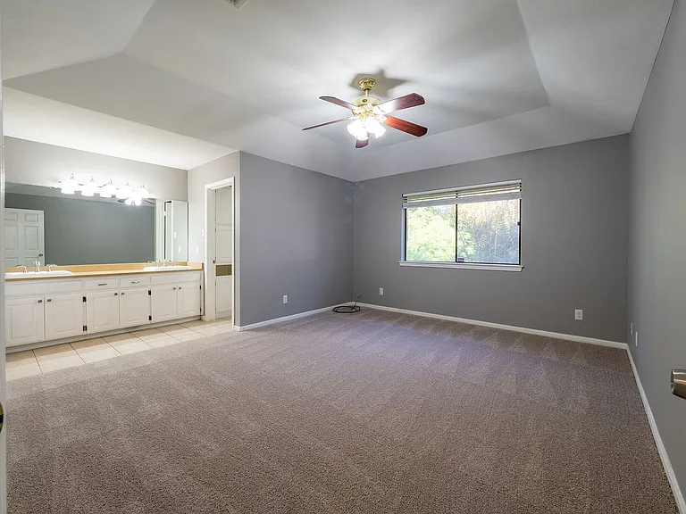 4804 Broadhill Dr — Photo 9