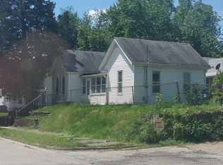 1827 17th Ave, Moline, IL 61265