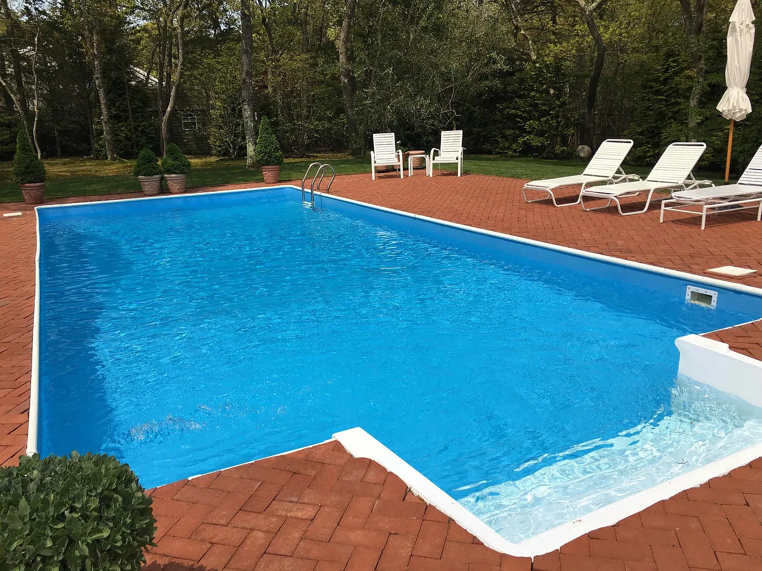 Perfect Wainscott Cottage - 3 Weeks August — Photo 3