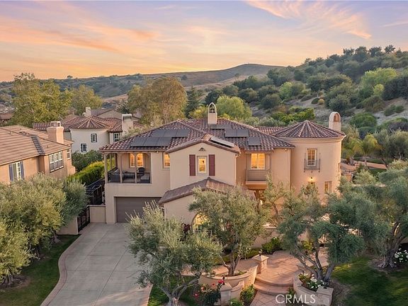4th image of 26962 Alsace Dr