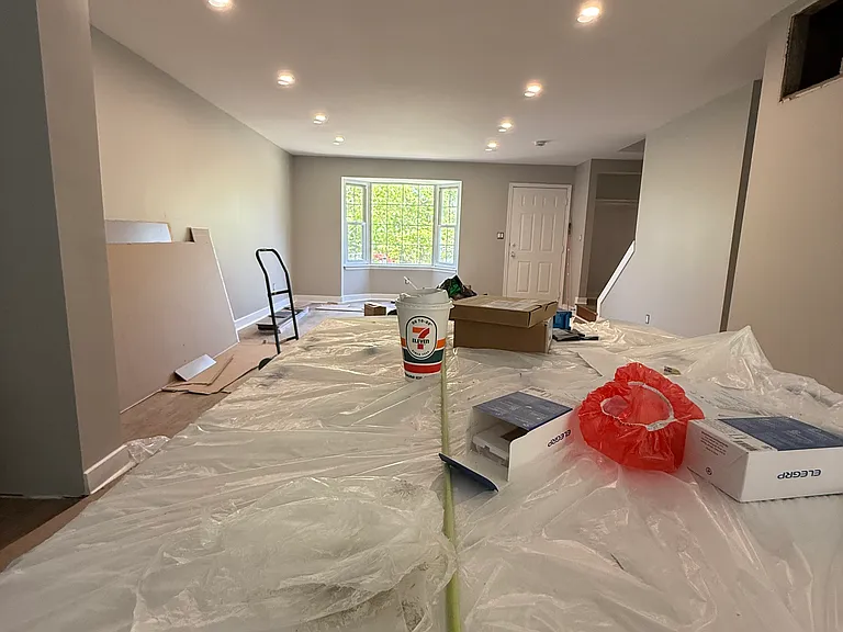 Spacious living room