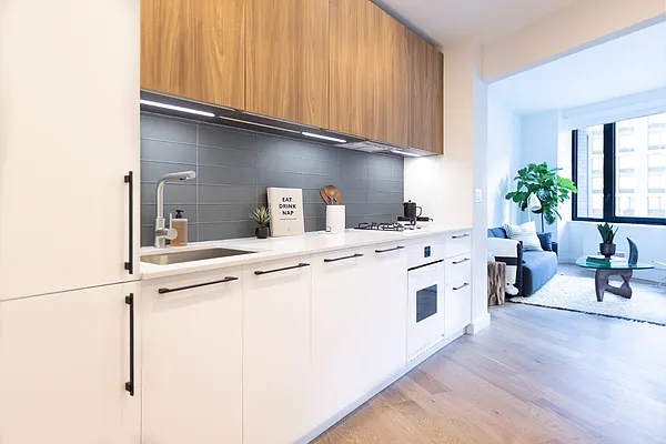 Rented by Prospect Management | media 18