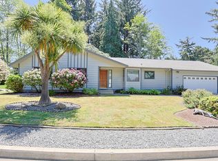 1155 Tideview Ter, Coos Bay, OR 97420