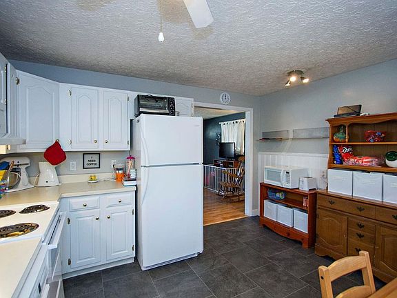 5th image of 10559 Thornview Dr