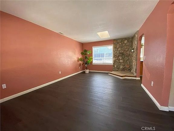 3rd image of 5180 Palma Ave