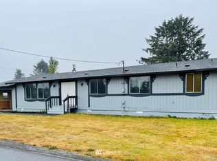 101 Albatross St NW, Ocean Shores, WA 98569