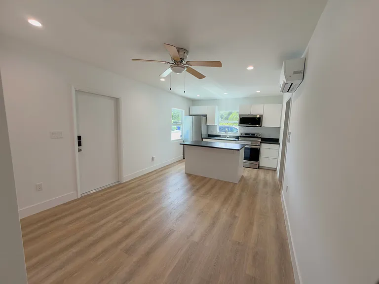 3603 Charles Ave — Photo 38