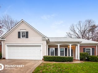 6215 Hickory Cove Ln, Charlotte, NC 28269