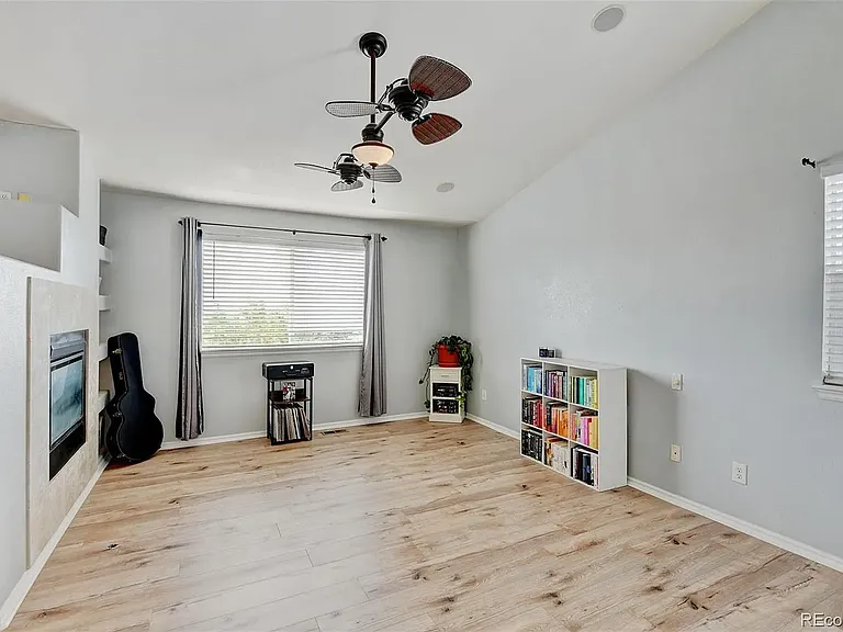 2588 E 116th Ave — Photo 29