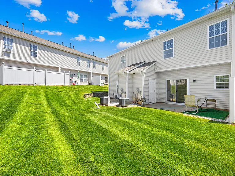 3053 Summerfield Ridge Ln — Photo 20