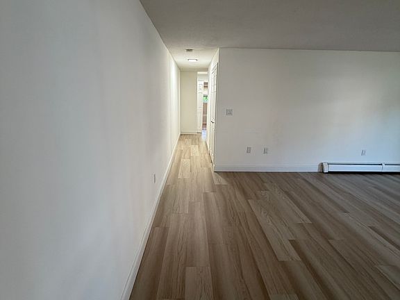 4th image of 45 Jefferson Rd Unit 3-5