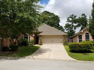 10451 Parkside Dr, Willis, TX 77318