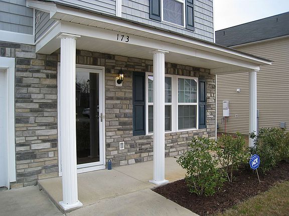 3rd image of 173 Allans Mill Dr