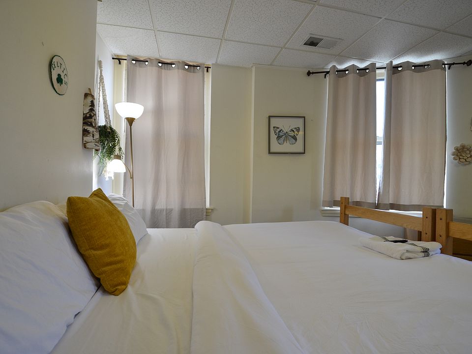 1st image of 230 Thayer St #14