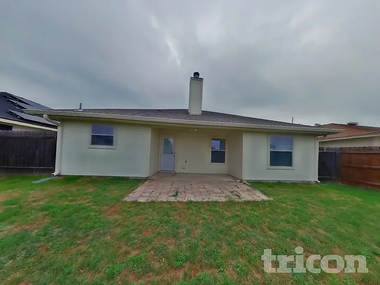 3931 Mistflower Dr — Photo 15