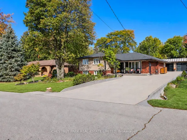 66 Christopher Dr, Hamilton, ON L9B 1G8