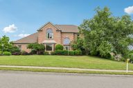 Crestwood Dr-S0907-001.jpg