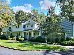 35 Glenwood Rd, Weston, CT 06883