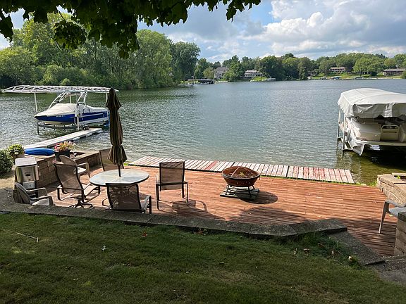 4th image of W355N4955 Lakeview Ct