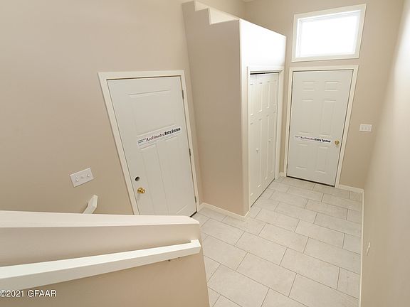 5th image of 6009 Prairiewood Dr W