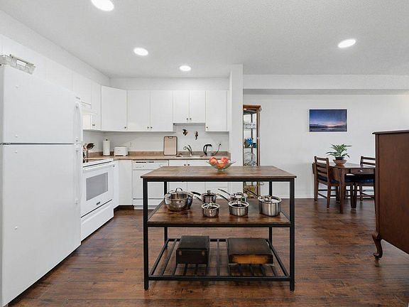 4th image of 16320 E 24th St SW #3411